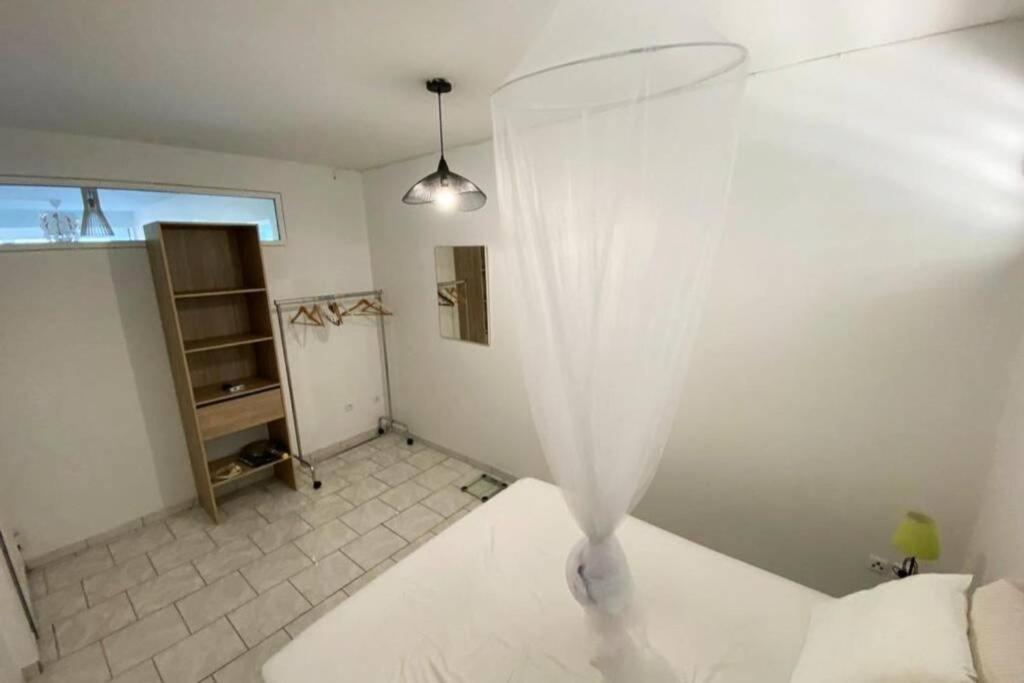 Charmant Appartement Avec Piscine Le Robert Exteriér fotografie